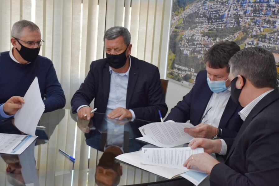 empresa-arezzoco-tera-unidade-fabril-em-veranopolis