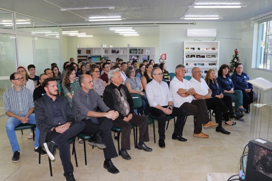 escritora-veranense-e-homenageada-pelo-ifrs-campus-veranopolis