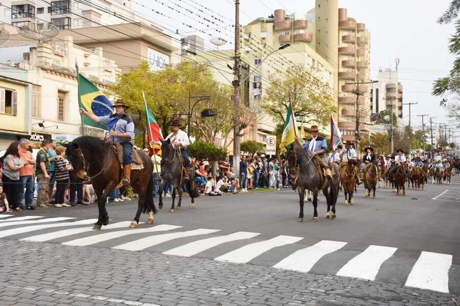 desfile-civico-2019