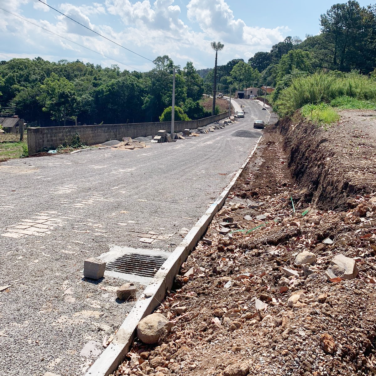 pavimentacao-na-vitorio-jose-zanini-em-fase-final