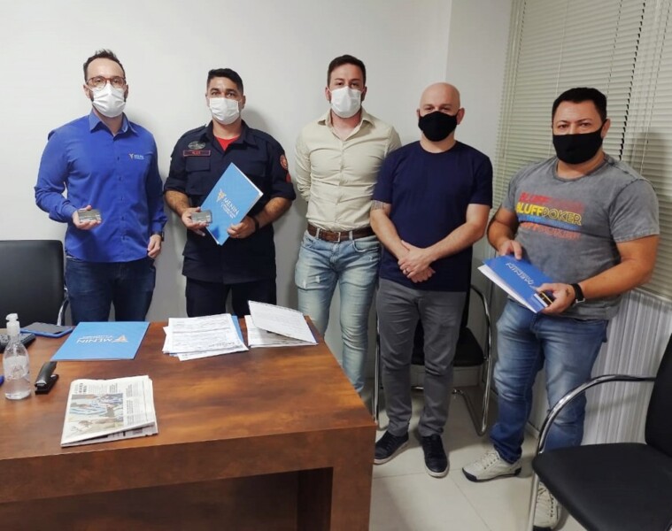 forcas-de-seguranca-de-veranopolis-recebem-auxilio-alimentacao
