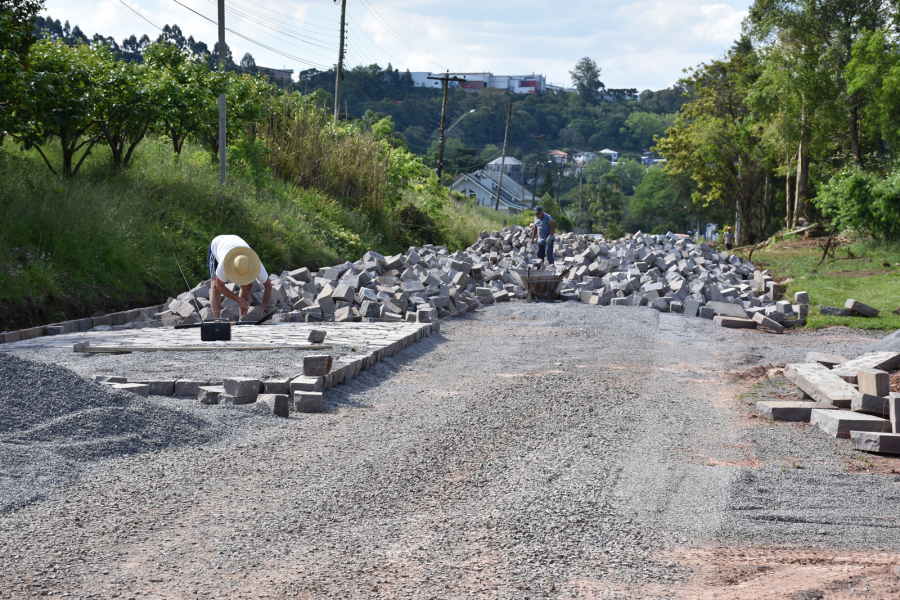 rua-buarque-de-macedo-esta-sendo-pavimentada