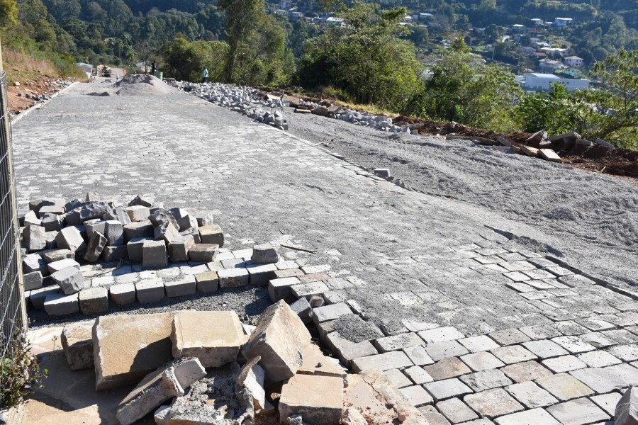 rua-no-santa-lucia-recebe-pavimentacao