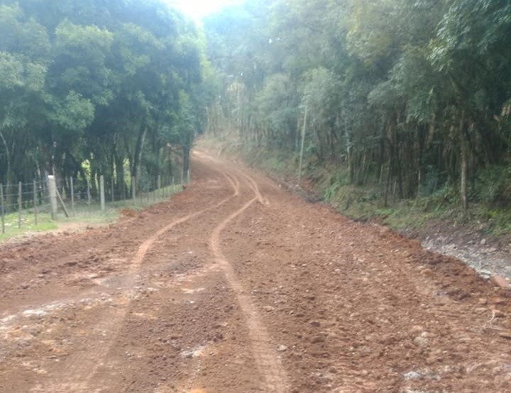 terraplanagem-na-estrada-da-auxiliadora
