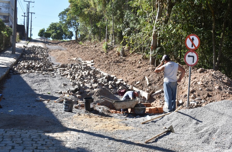 rua-epitacio-pessoa-recebe-novo-calcamento