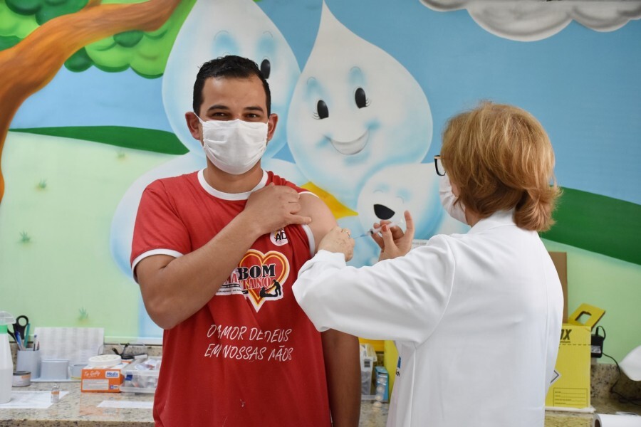 bombeiros-de-veranopolis-recebem-vacinacao-contra-a-covid-19