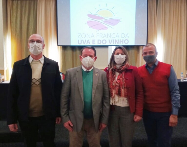 veranopolis-participa-de-reuniao-setorial-da-zona-franca-da-uva-e-do-vinho