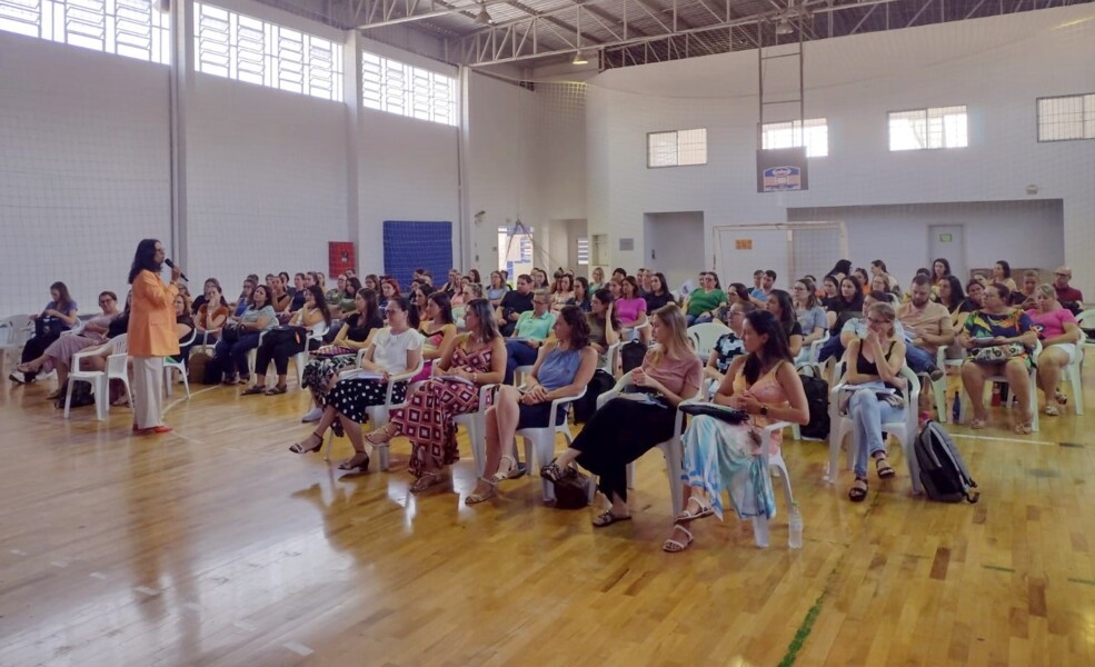 educacao-professores-se-preparam-para-inicio-do-ano-letivo
