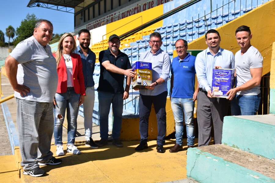 estadio-antonio-david-farina-recebera-nova-cor