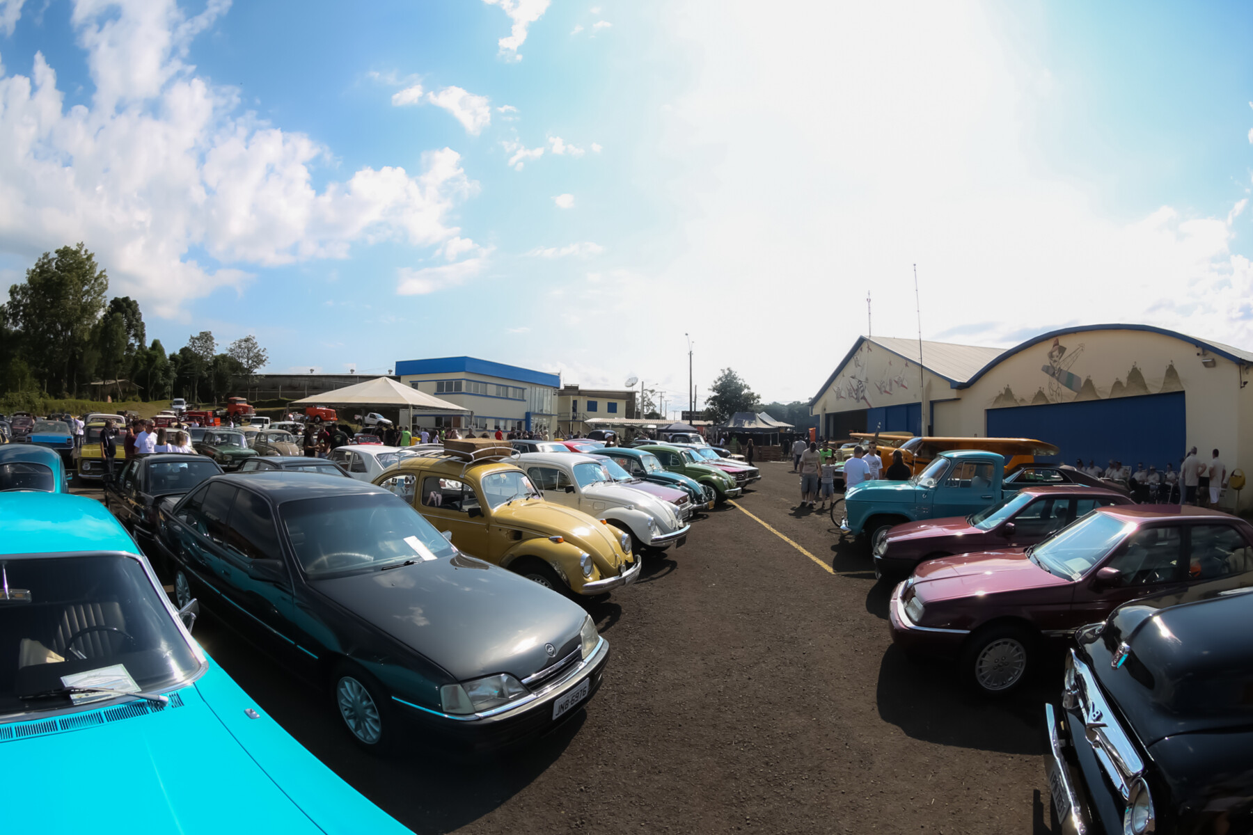 5 - Encontro de carros e aviões antigos_Crédito Ivane Costella Bressani.jpg