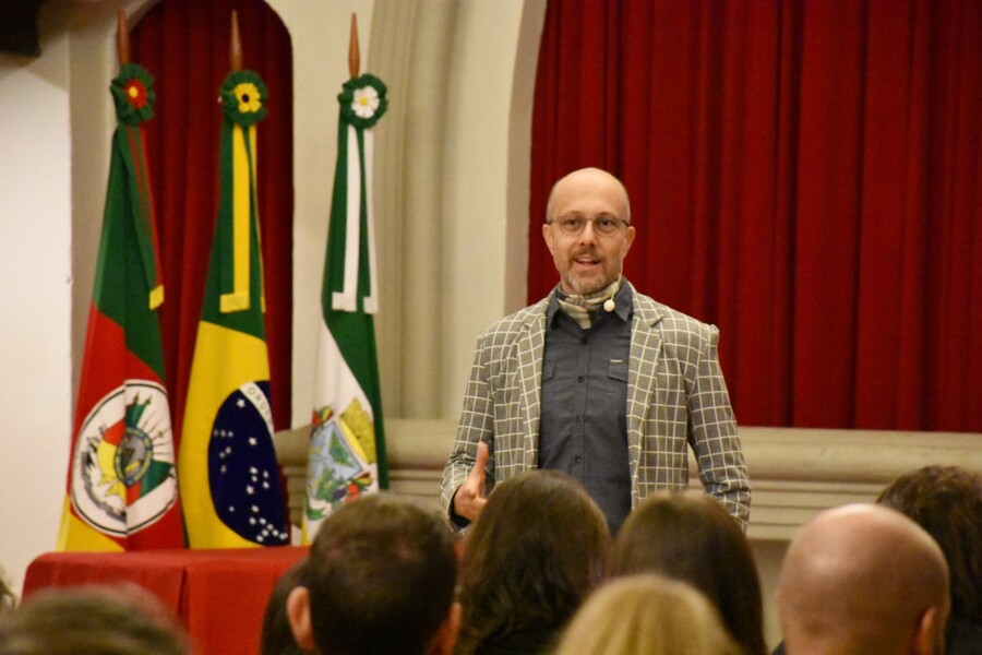 palestra-brincante-com-nelio-sprea