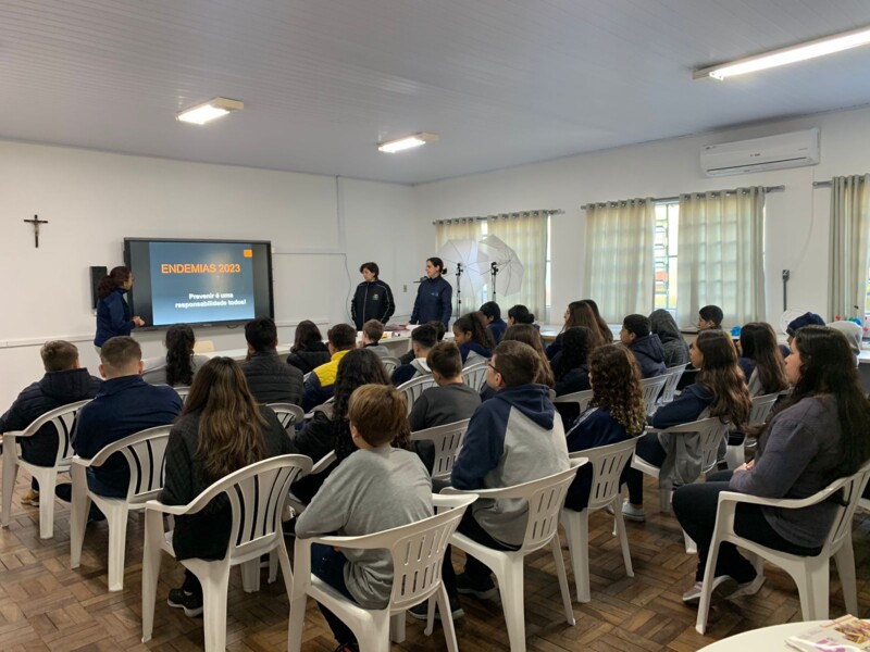 saude-nas-escolas-aborda-o-combate-ao-mosquito-da-dengue