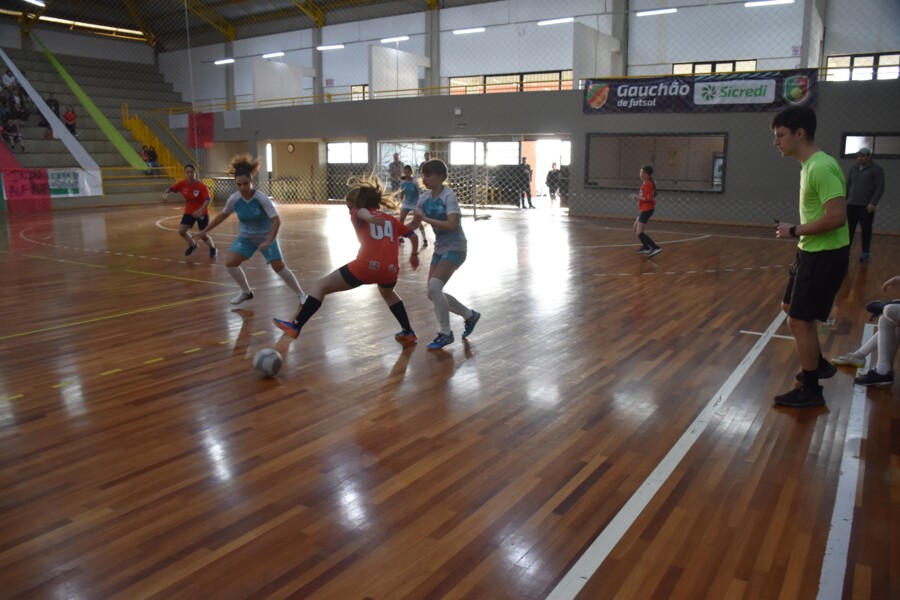 mes-do-estudante-finais-do-futsal-mirim-infantil-e-juvenil