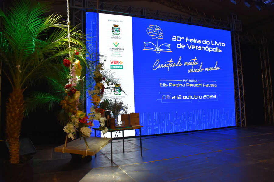 abertura-da-30-feira-do-livro-faz-homenagem-a-sua-patrona