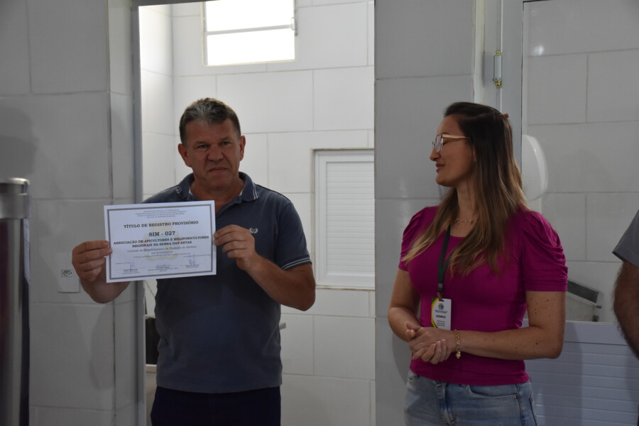 inicio-do-beneficiamento-de-mel-autorizado-na-serra-das-antas