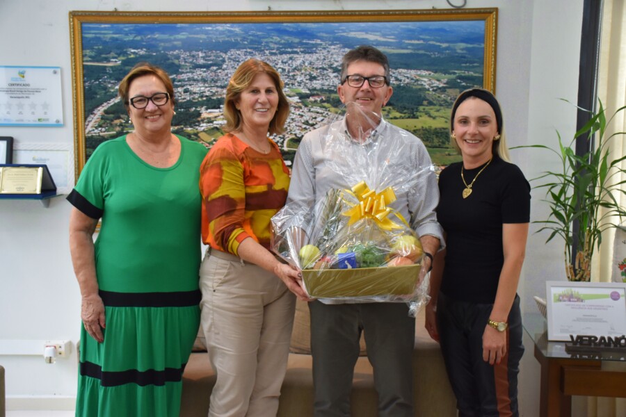 prefeito-recebe-visita-de-vereadoras
