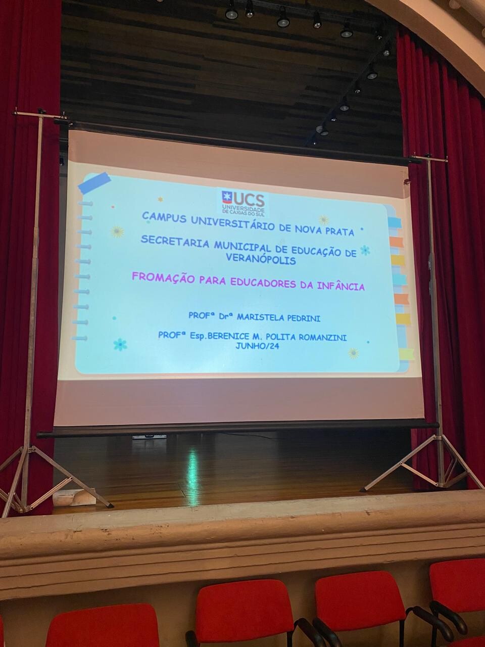 workshop-para-auxiliares-de-educacao-infantil-assistentes-e-monitores-educacionais