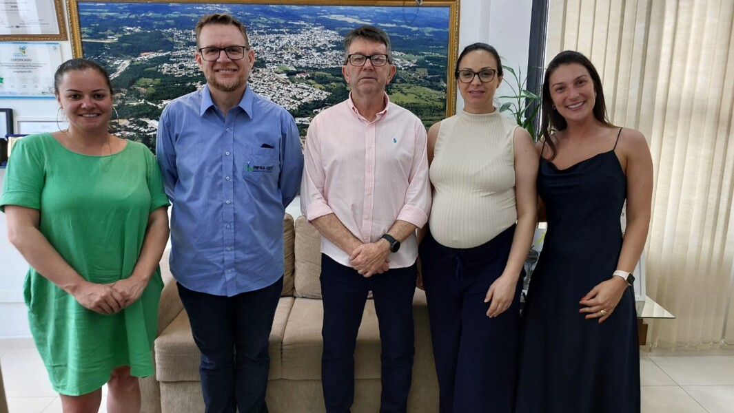 equipe-da-defesa-civil-se-reune-para-apresentar-projetos