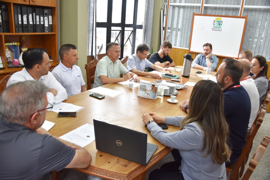 reuniao-com-rge-visa-melhorar-fornecimento-de-energia-para-empresas-veranenses