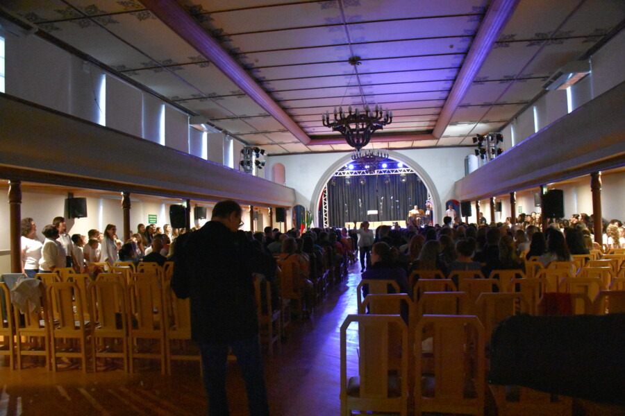 a-magia-do-natal-com-o-canto-coral-dos-corais-de-veranopolis