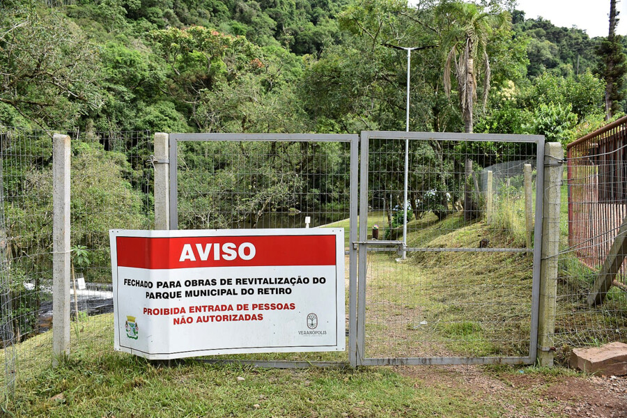 a-area-publica-do-balneario-do-retiro-encontra-se-interditada-por-motivos-de-seguranca