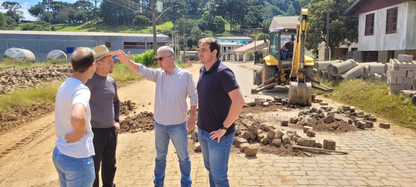 obras-de-infraestrutura-avancam-no-bairro-universal