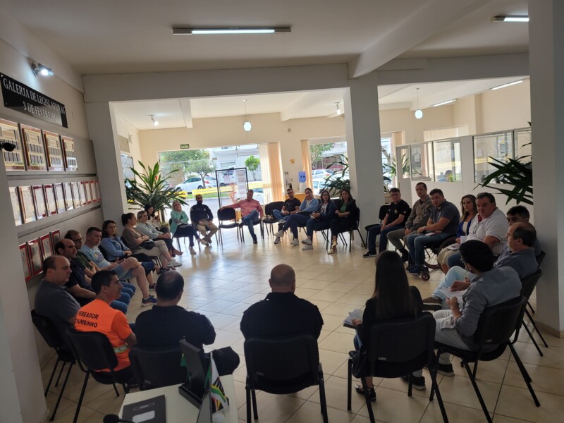 conselho-municipal-de-transito-de-veranopolis-debate-melhorias-na-mobilidade-urbana