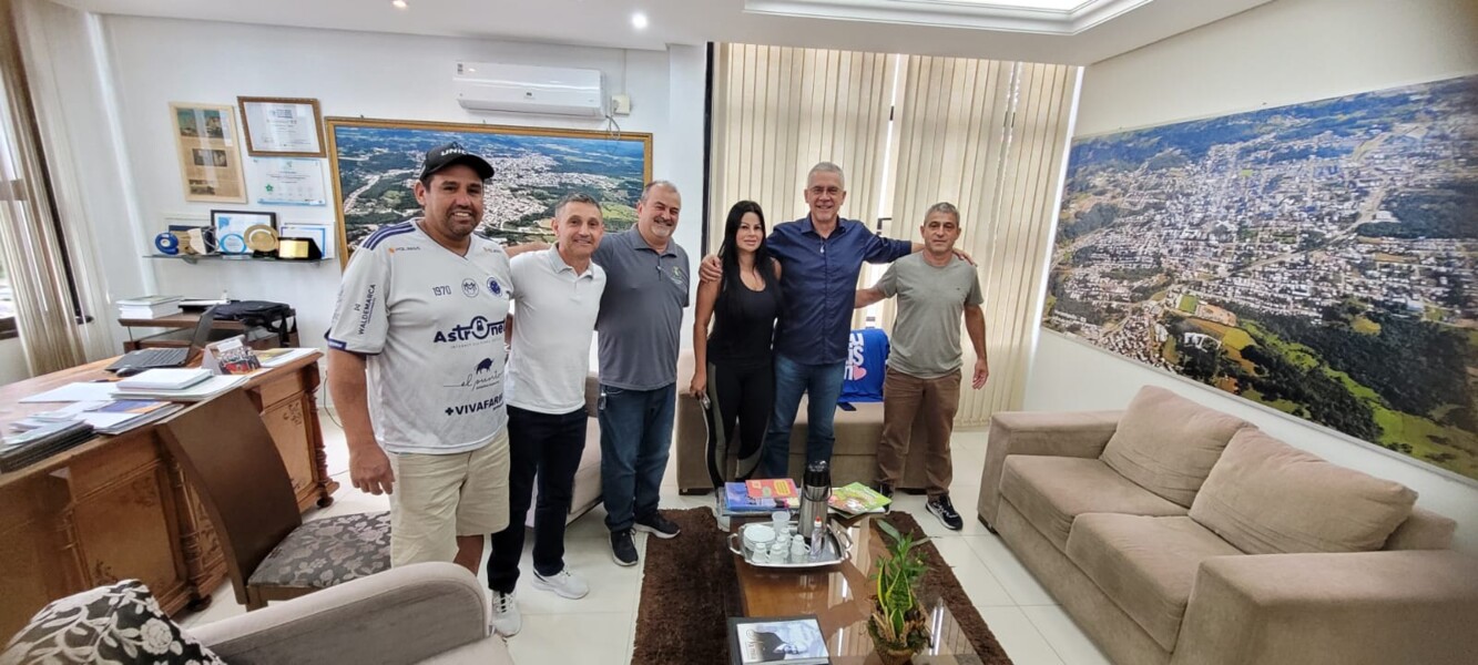 dal-pai-recebe-representantes-do-esporte-clube-cruzeiro