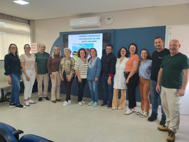 empreendedores-do-turismo-participam-de-encontro-sobre-longevidade-e-negocios-em-veranopolis