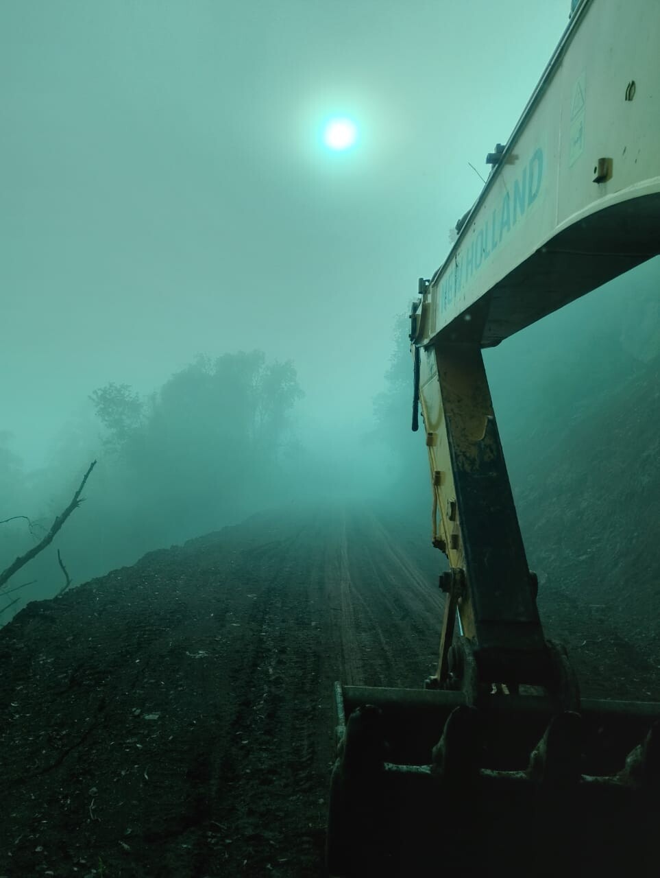 municipio-esta-reconstruindo-estrada-para-a-balsa