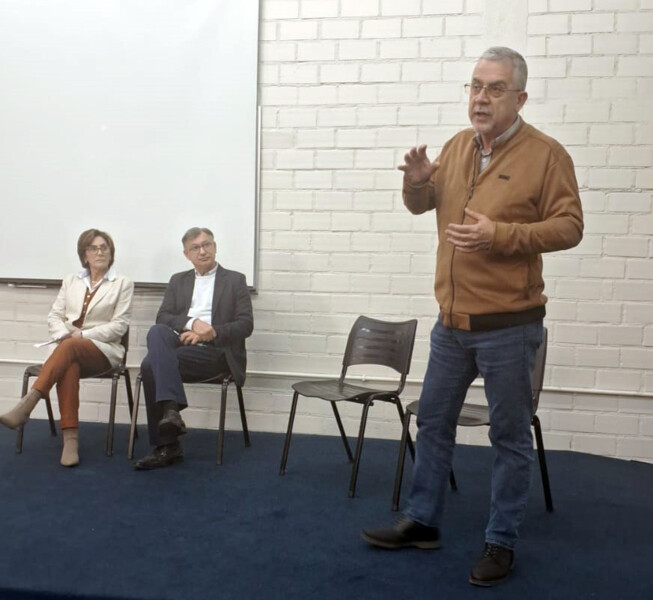 prefeito-dal-pai-busca-melhorias-para-a-saude-local-e-regional