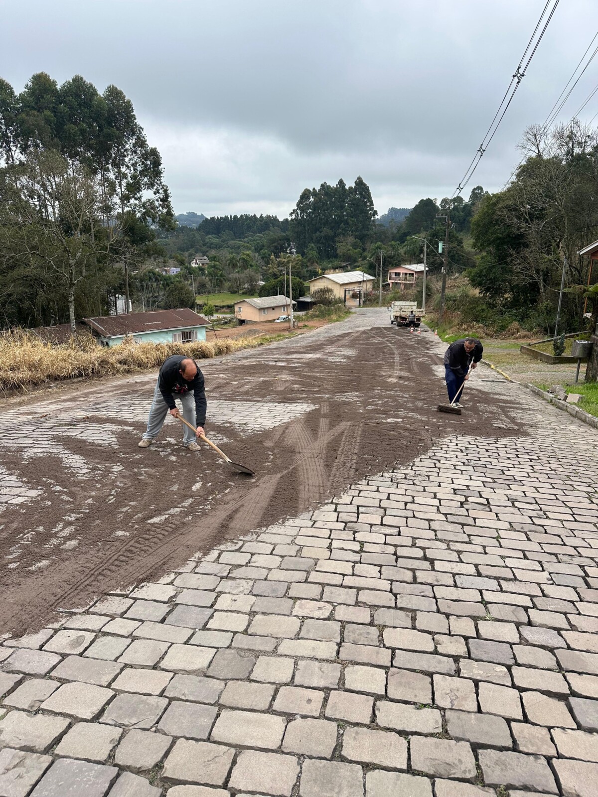 pavimentacao-da-rua-roma-recebe-melhorias