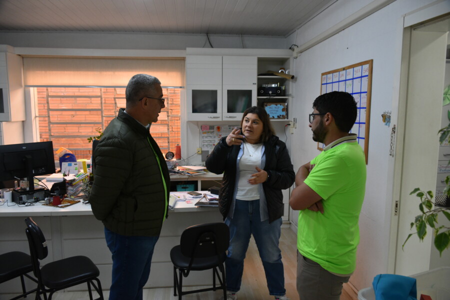 prefeito-e-vice-visitam-escolas-e-reforcam-compromisso-com-a-educacao-em-veranopolis