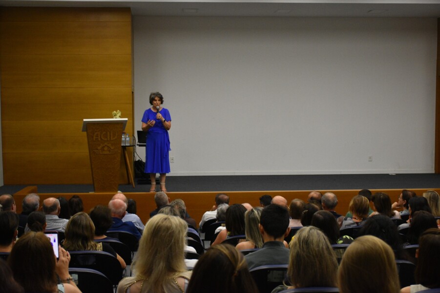 palestra-de-jo-mazzarolo-destaca-trajetoria-e-valoriza-raizes-em-veranopolis