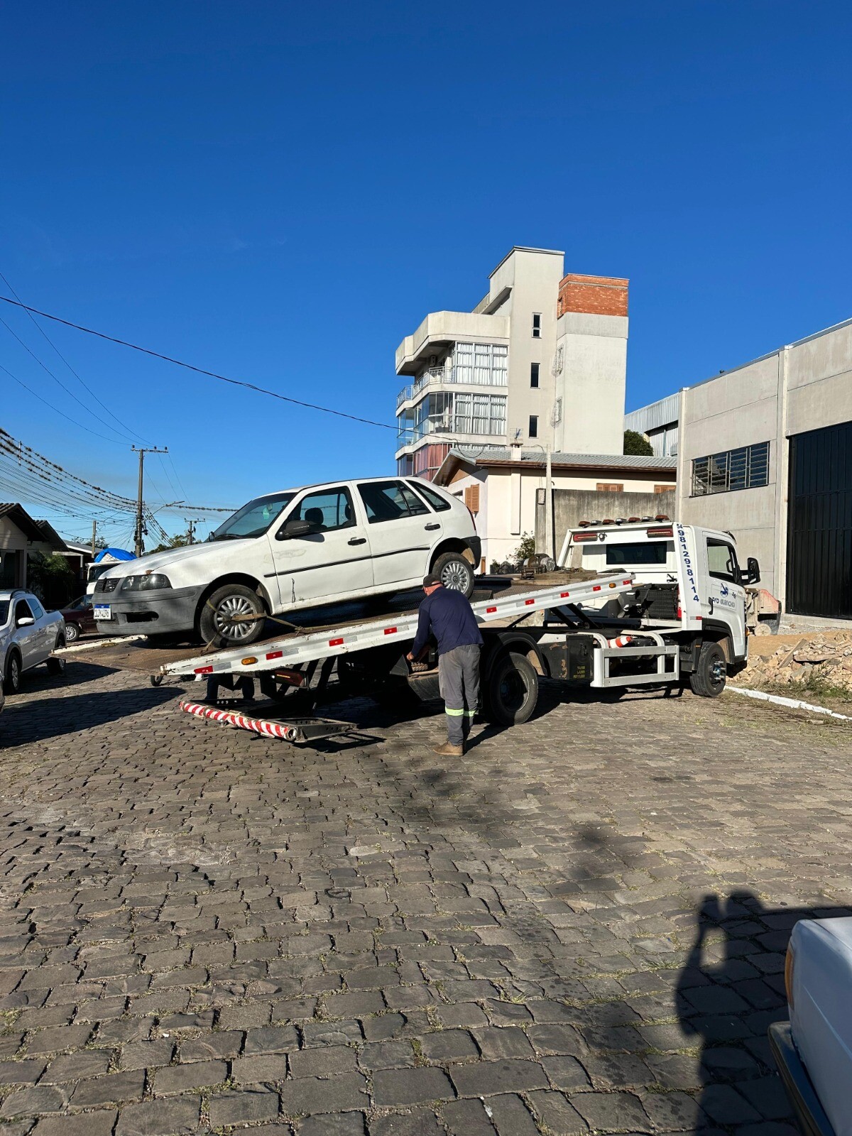em-mais-uma-acao-veiculos-abandonados-sao-recolhidos-vias-publicas-de-veranopolis