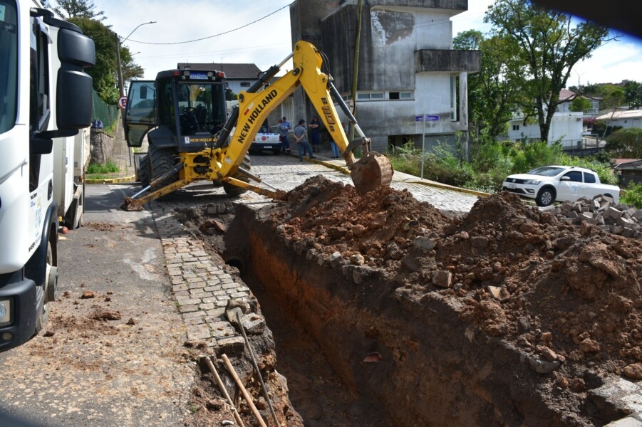 melhorias-na-tubulacao-na-rua-mansueto-bernardi