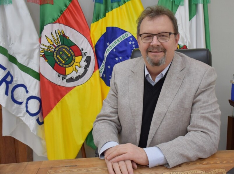 thomas-assume-como-prefeito-de-veranopolis