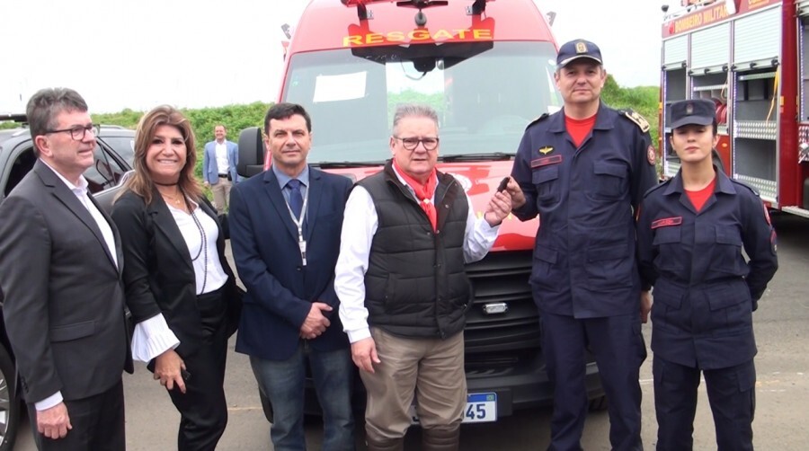 nova-ambulancia-resgate-para-bombeiros