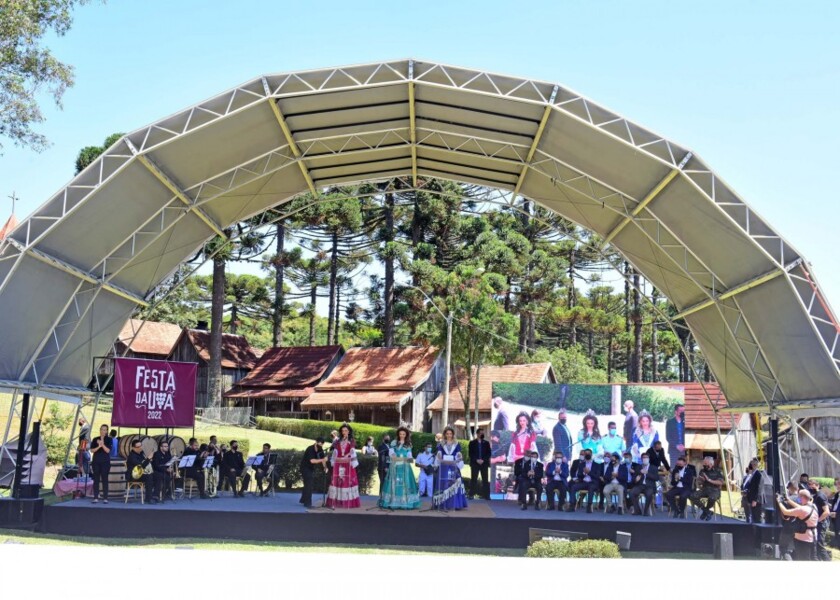 prefeito-waldemar-participa-da-abertura-da-festa-da-uva