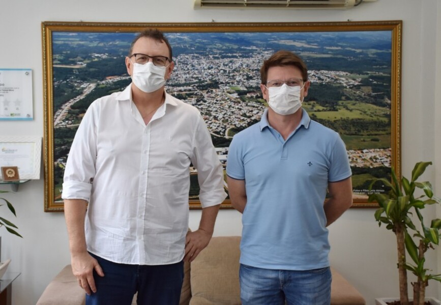 prefeito-em-exercicio-recebe-a-visita-do-presidente-da-femaca