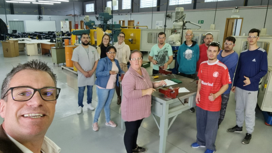 programa-de-qualificacao-profissional-recebe-visitas-e-acompanhamento
