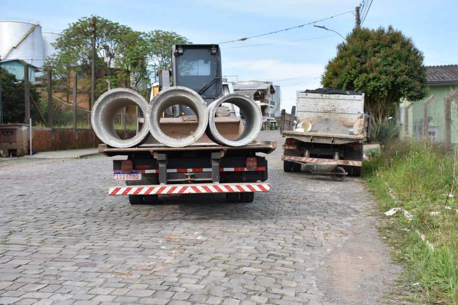 secretaria-de-infraestrutura-realiza-troca-de-tubulacoes