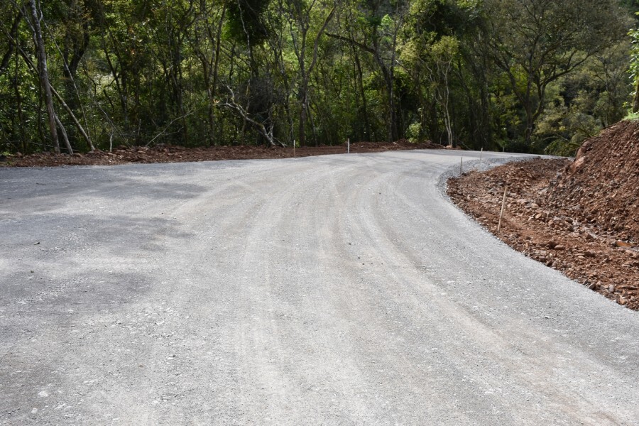 pavimentacao-e-iniciada-na-estrada-da-usina-velha