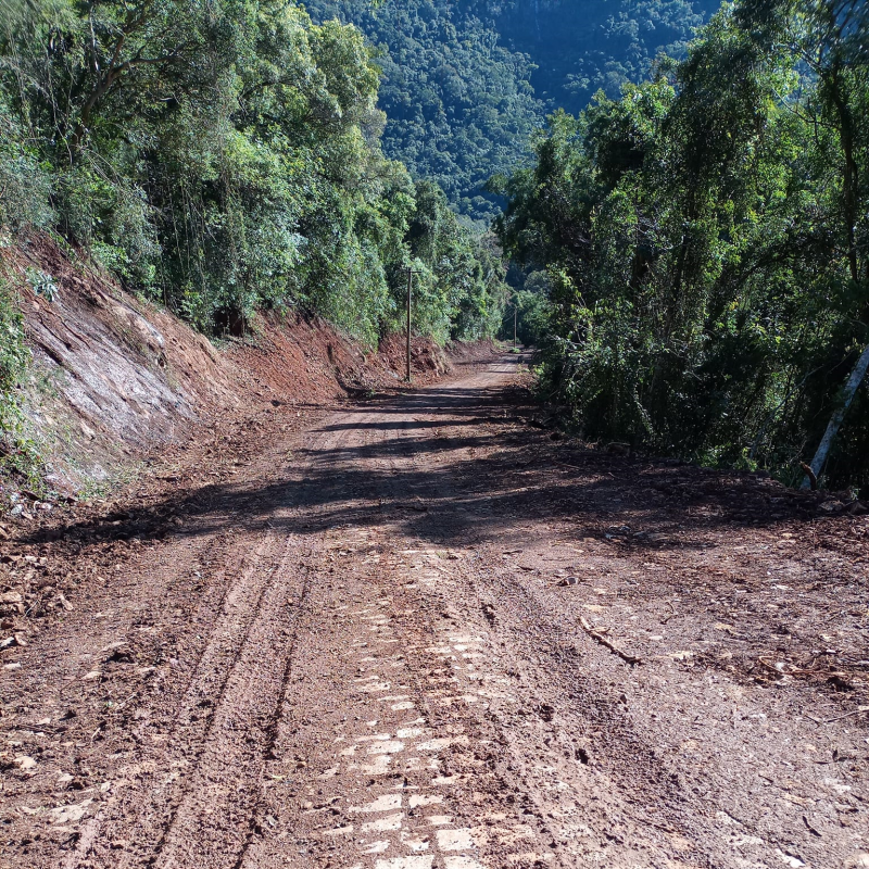 pavimentacao-na-estrada-da-usina-velha