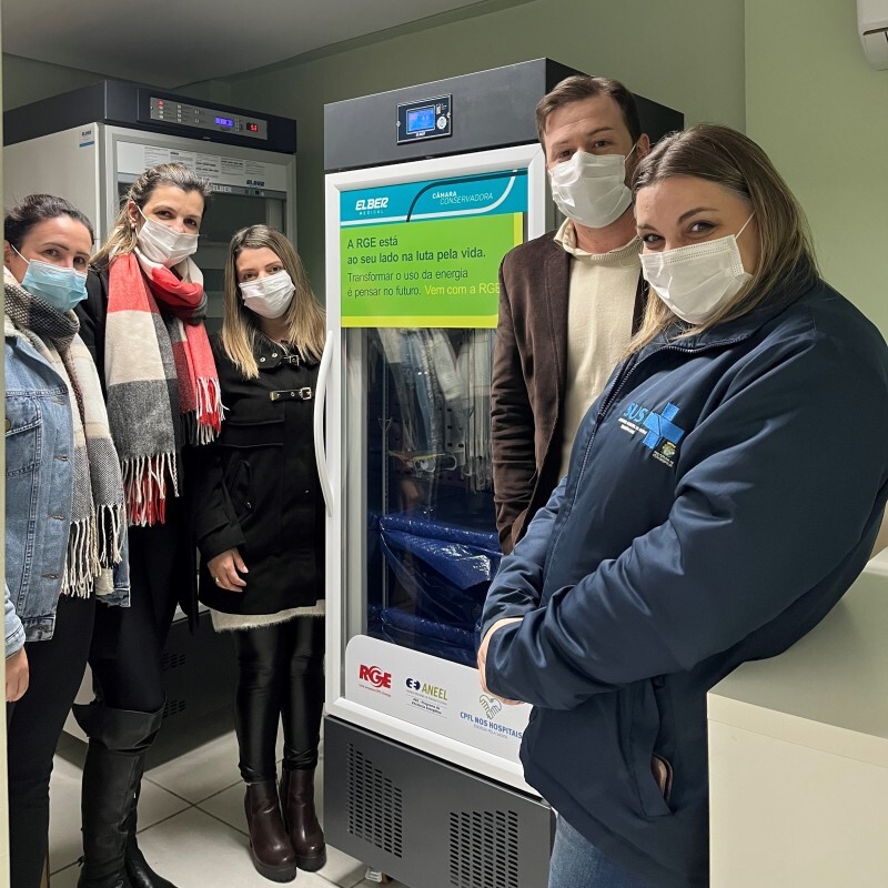 projeto-da-rge-substitui-geladeiras-comuns-por-freezers-cientificos-para-vacinas-em-veranopolis