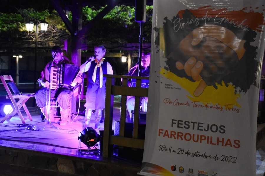 momento-cultural-sarau-farroupilha