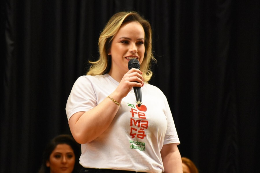 femaca-apresenta-oficialmente-as-candidatas-a-corte