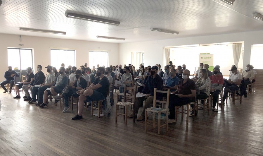 secretaria-da-agricultura-promoveu-evento-voltado-a-fruticultura