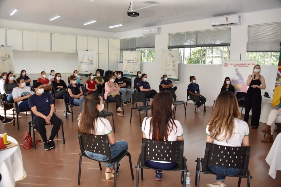 profissionais-da-secretaria-da-saude-recebem-capacitacao