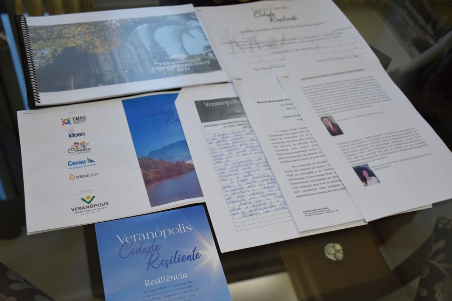 alunos-realizam-atividade-de-autoconhecimento